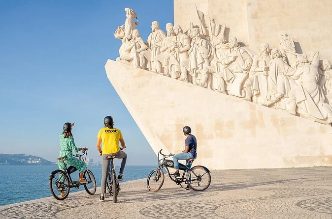 Tour en vélo électrique au bord du fleuve jusqu'à Belém